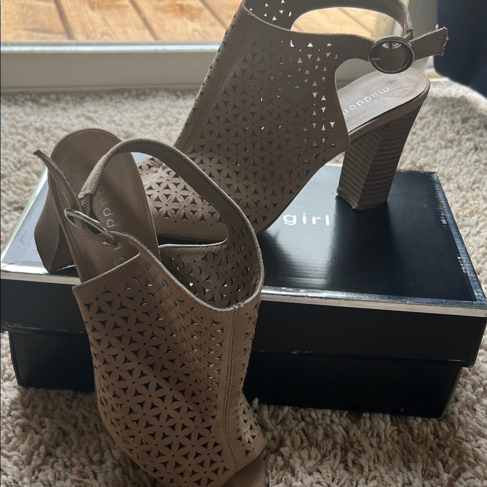 Madden Girl Beige Peep-Toe Heels